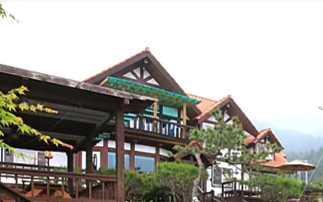 Yangpyeong Jungmisan Scenery Pension