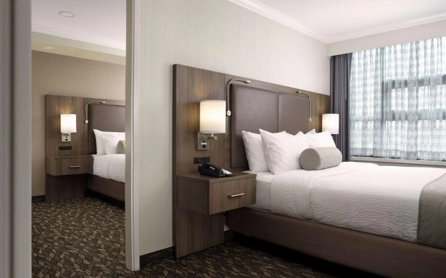 Best Western Plus Carlton Plaza Hotel