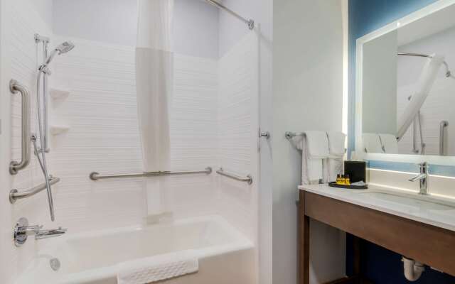 Best Western Plus St. Louis Airport Hotel