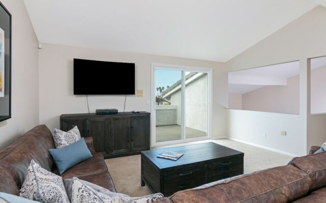 2462 Pierpont Blvd Home