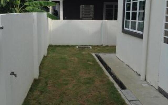 Sitiawan Homestay