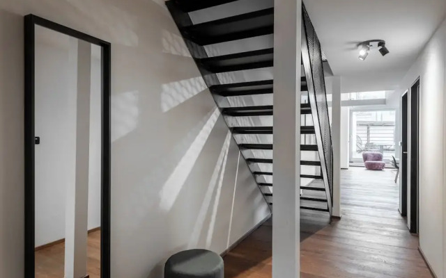 Modern Penthouse with 3-bedrooms