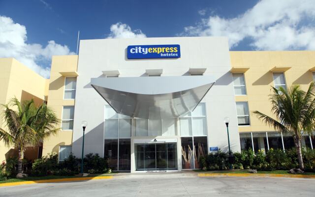 City Express by Marriott Playa Del Carmen