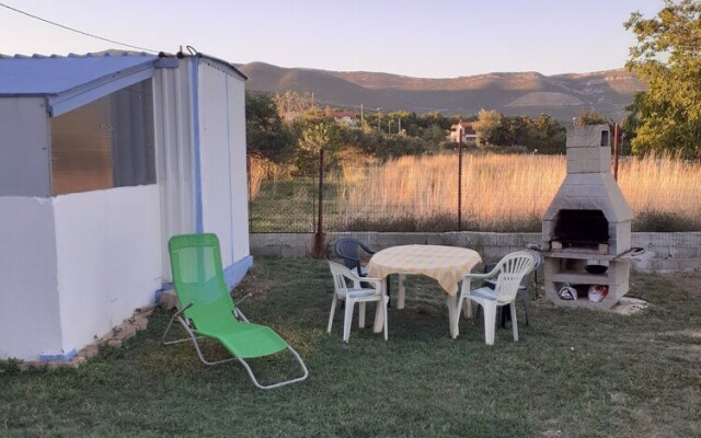 Cozy Small House on the Beach for pet Lovers