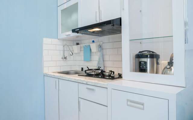 Best Comfy and Modern 2BR Green Pramuka Apartment