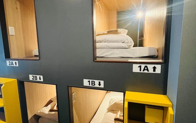 Otemachi Kamon Hotel - Caters to Men - Hostel – Guest Rooms – Tokyo