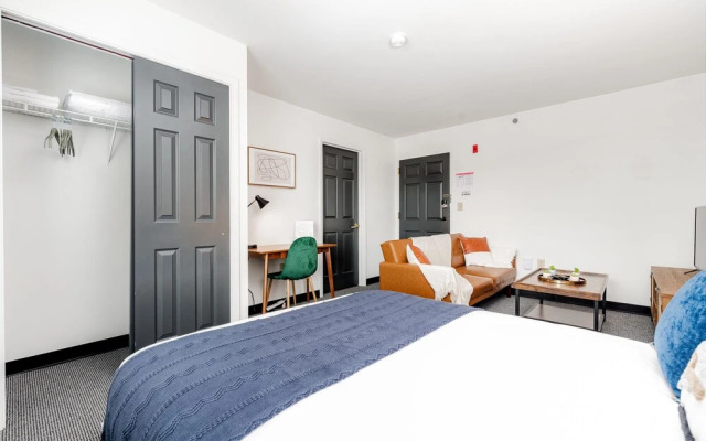 CozySuites Central West End