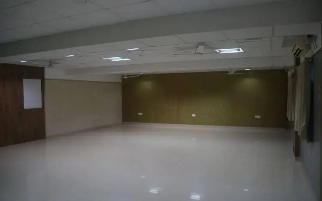 Lotels Serviced Apartments
