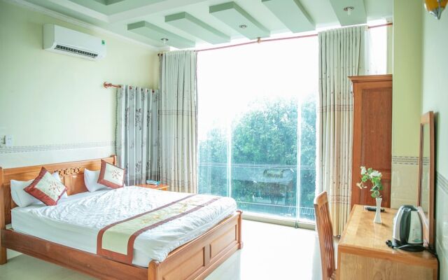 Phu Quynh Hotel