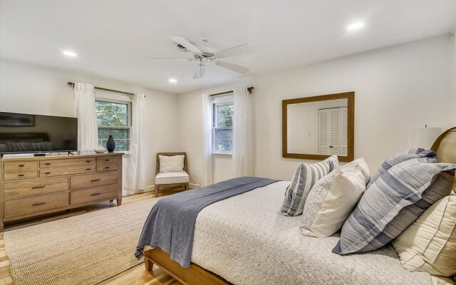 336 Hickman Street by Long & Foster