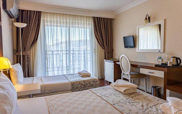 Sentinus Beach Hotel