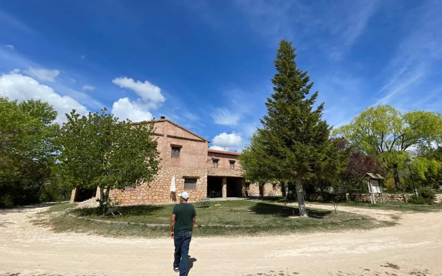 Los Centenares