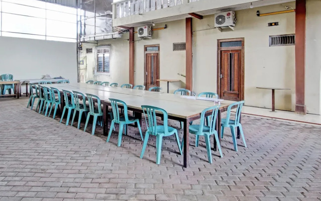 OYO 93660 New Family Hotel Syariah