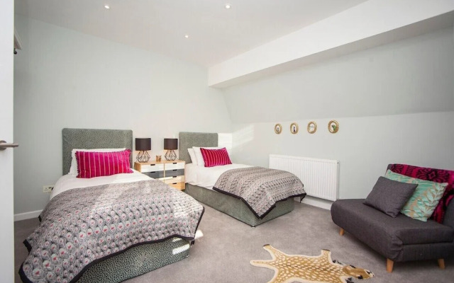 Georgian Coach House Mews Central Bath