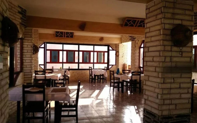 Monica Hotel