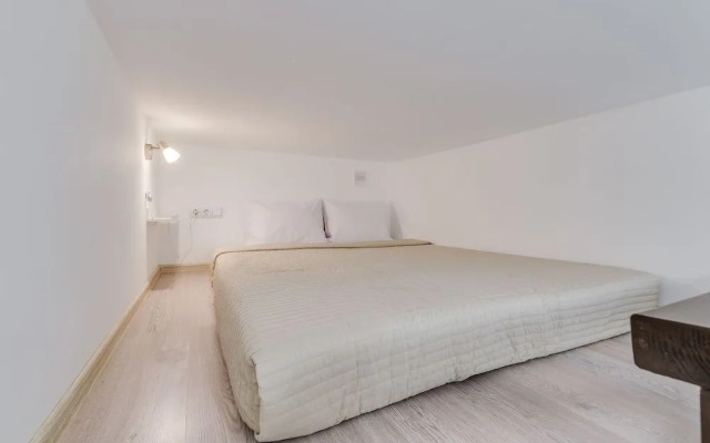 Piter Palace Emerald Apartments