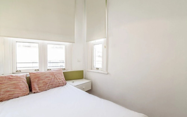 Central Flat With City View Near Istiklal Street