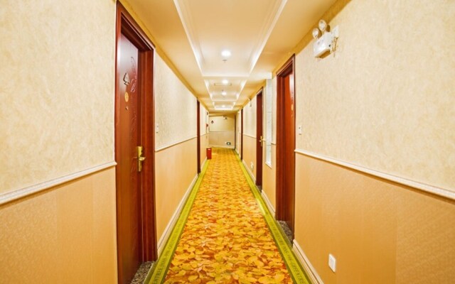 GreenTree Inn Jieyang North Linjiang Road Express Hotel