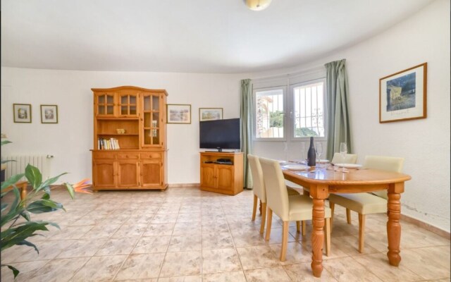 Villa - 5 Bedrooms - 107482