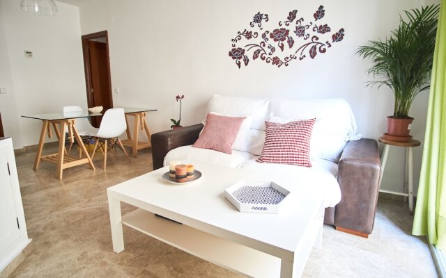 Charming Apt. with parking in Sevilla center