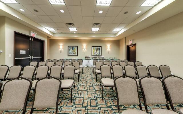 Holiday Inn Hotel & Suites Edmonton Airport & Conference Ctr by IHG