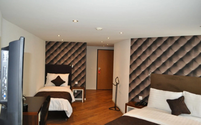 Hotel De Savoie