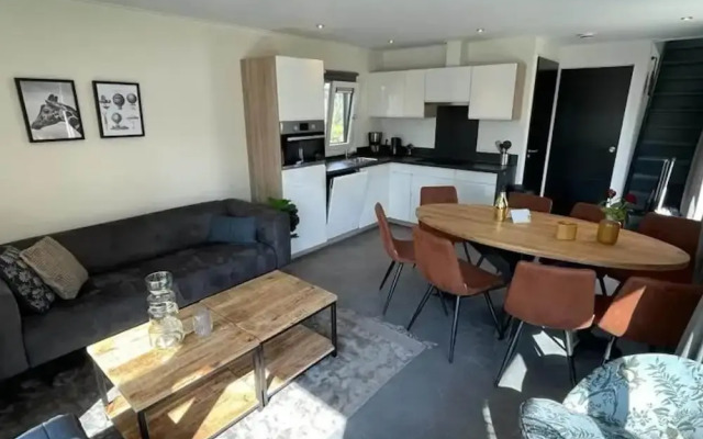 Modern Chalet With 2 Bathrooms, Near De Efteling