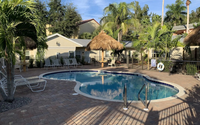 Twin Palms at Siesta