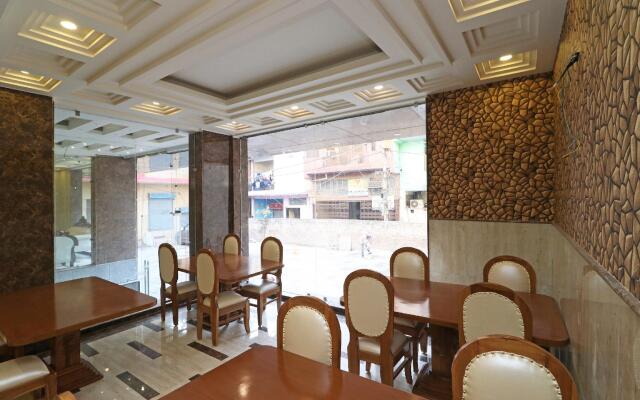 Capital O 11690 M Suites