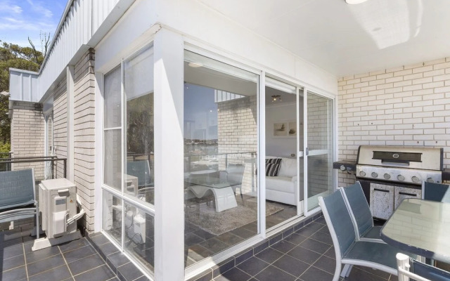 Sunset Towers, 14/25 Donald Street