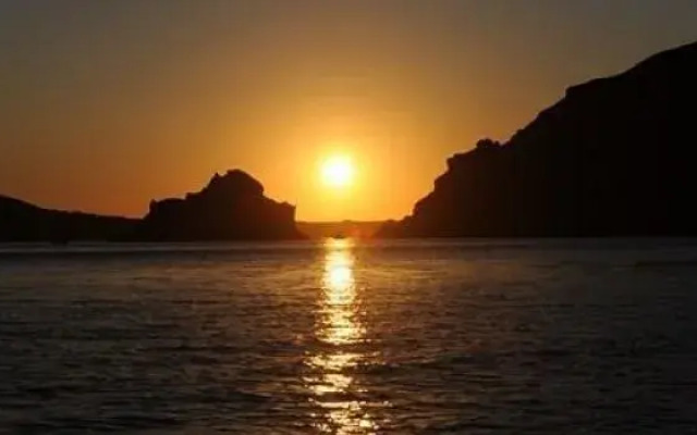 Oia’s Retreat