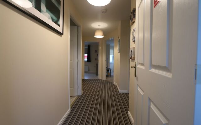 Duloch Apartments KW