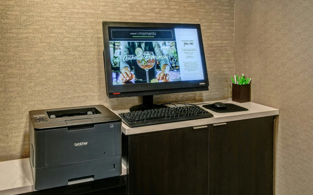 Courtyard By Marriott Vanderbilt-West End