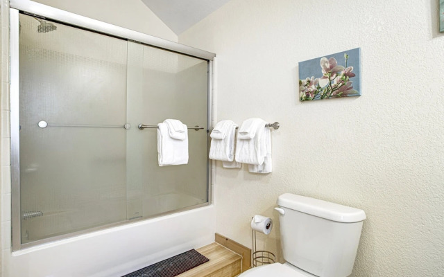 Summit Hideaway #445