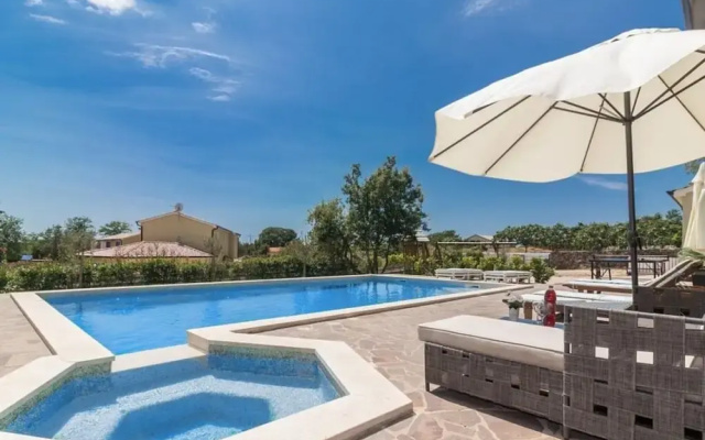 Villa Martha Comfortable Holiday Residence