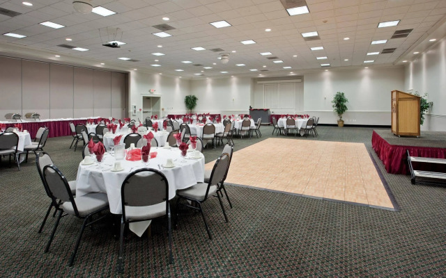 Holiday Inn Redding by IHG