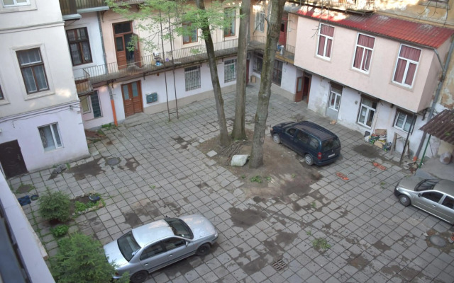 Central Mansard Studios