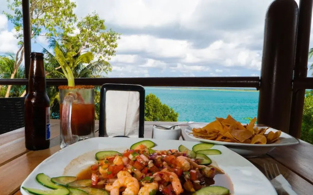 XO Frente Laguna Bacalar -Gratis Kayyaks