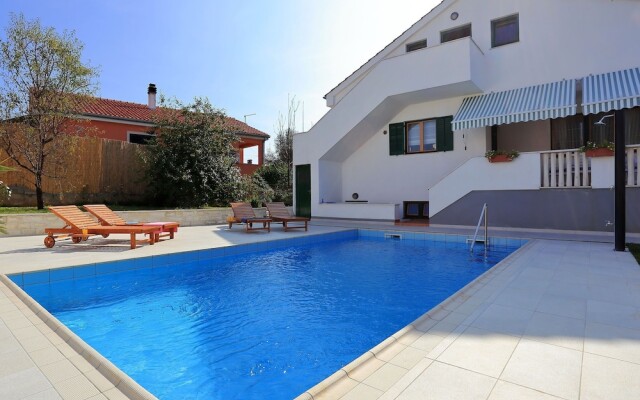 Luxurious Villa in Zadar With Swimming Pool