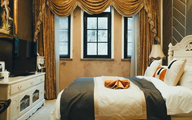 Heqing Cunshi Manor · YouRan Residence