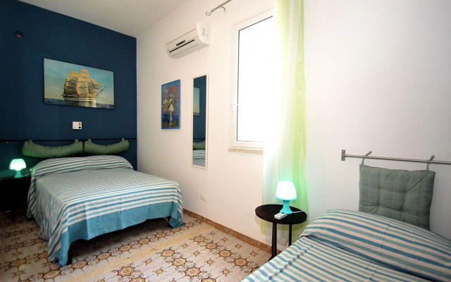 Sc025 Villa Calamazzo 5 Posti a Pochi Metri dal m