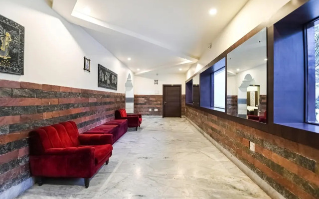 Hotel Surpin Palace