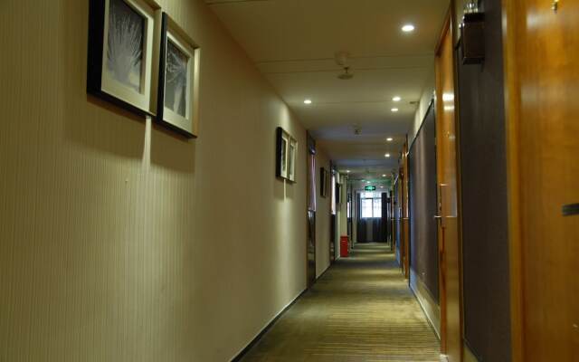 Insail Hotels (Gongbei Port Zhuhai)