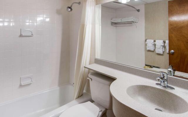 Quality Inn Downtown 4th Avenue