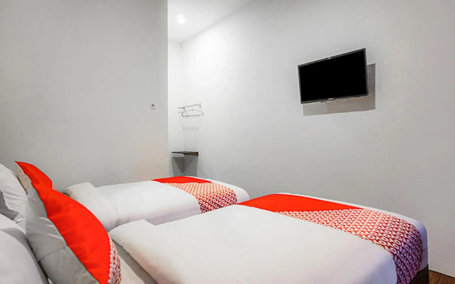Hotel O Citra Anggrek