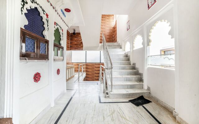 FabHotel White House