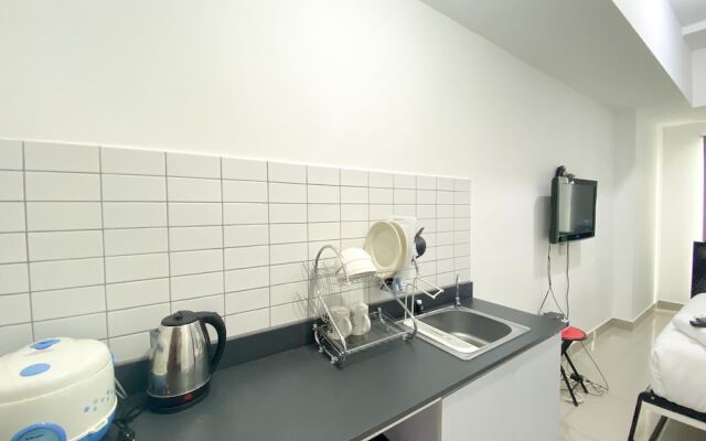 Restful And Tidy Studio Sayana Bekasi Apartment