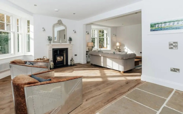 Woodvale Retreat - Sleeps 10