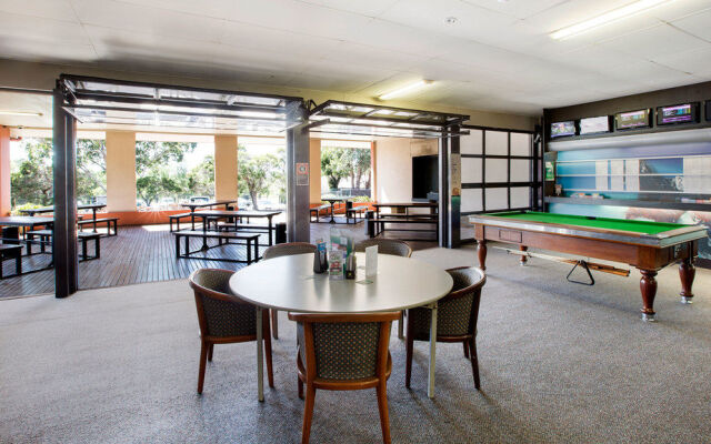 Golfview Hotel Motel - Guildford