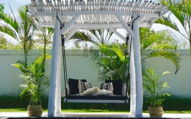 White Palm Hotel Bali